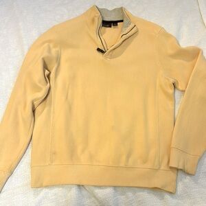 Zipped pull over size S